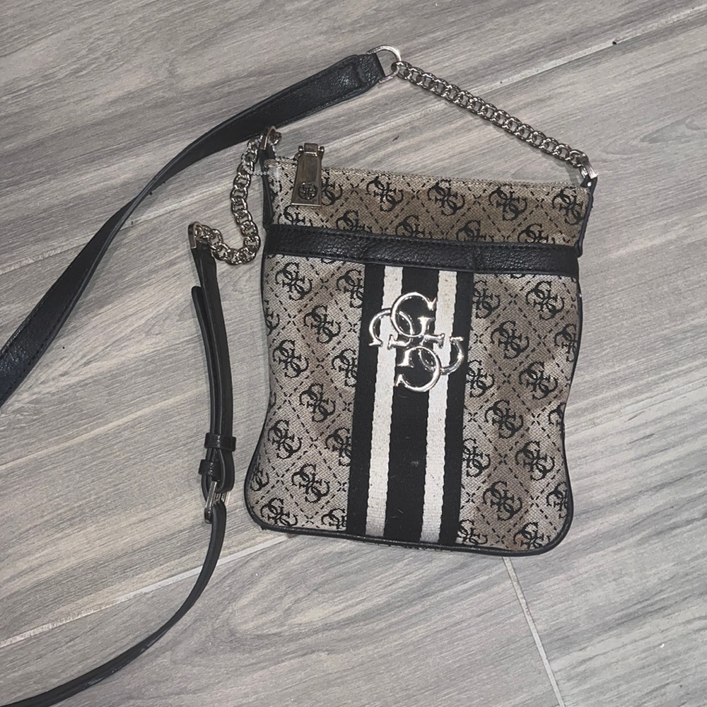 Guess crossbody bag